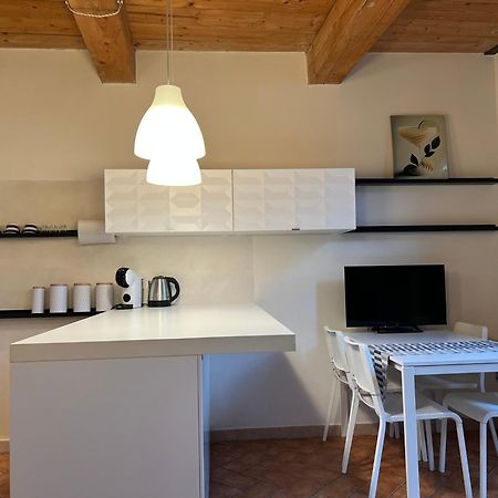 פבריאנו Il Borghetto Medievale Suite מראה חיצוני תמונה
