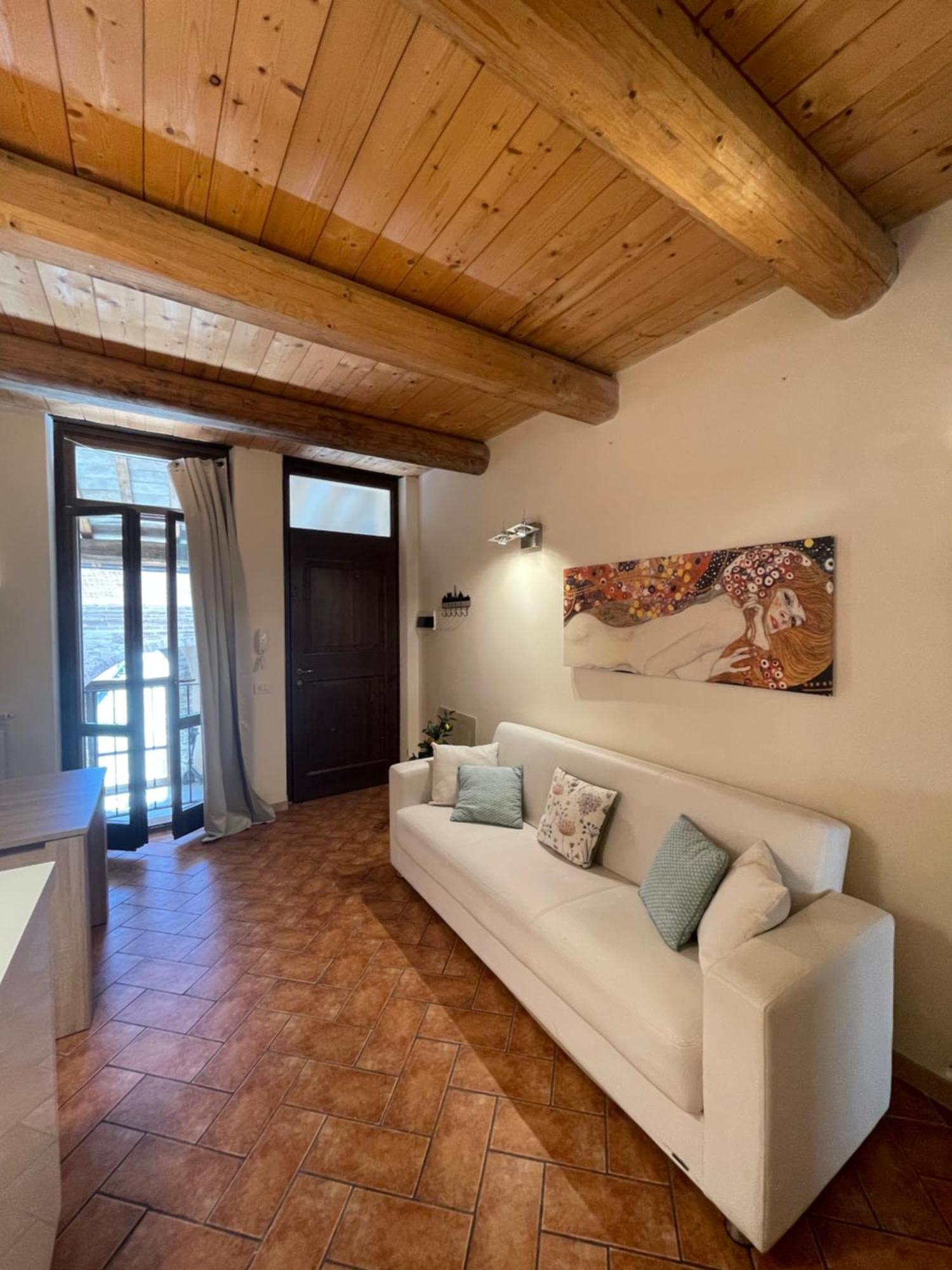 פבריאנו Il Borghetto Medievale Suite מראה חיצוני תמונה