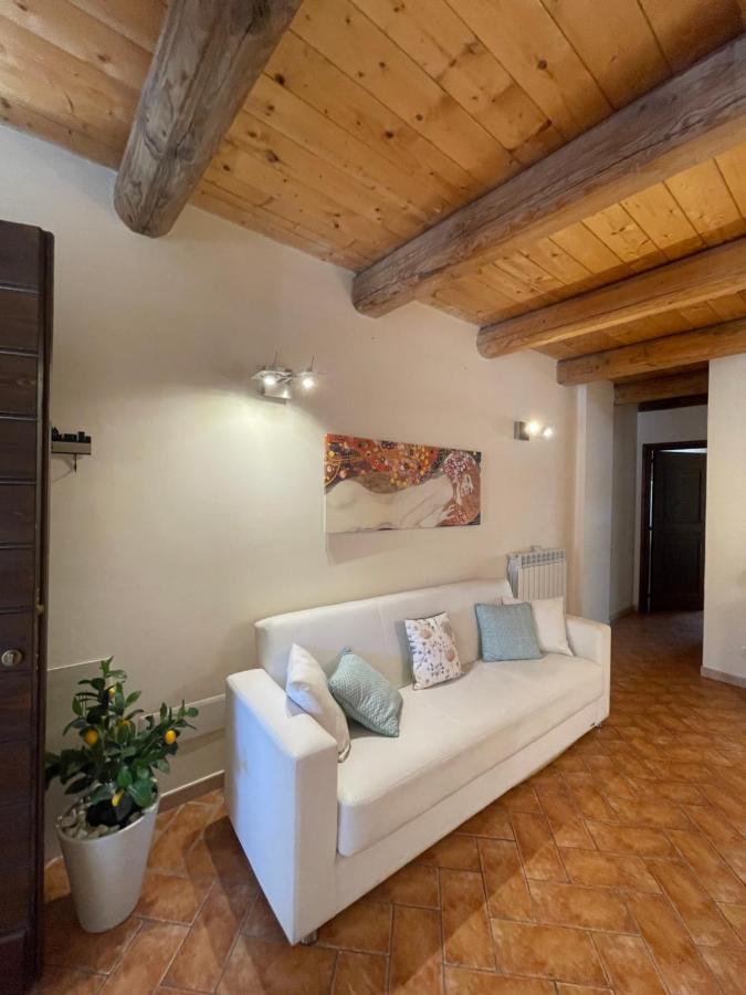 פבריאנו Il Borghetto Medievale Suite מראה חיצוני תמונה