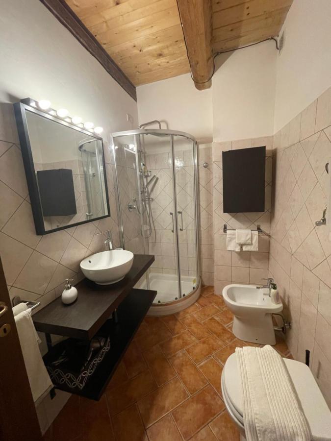 פבריאנו Il Borghetto Medievale Suite מראה חיצוני תמונה