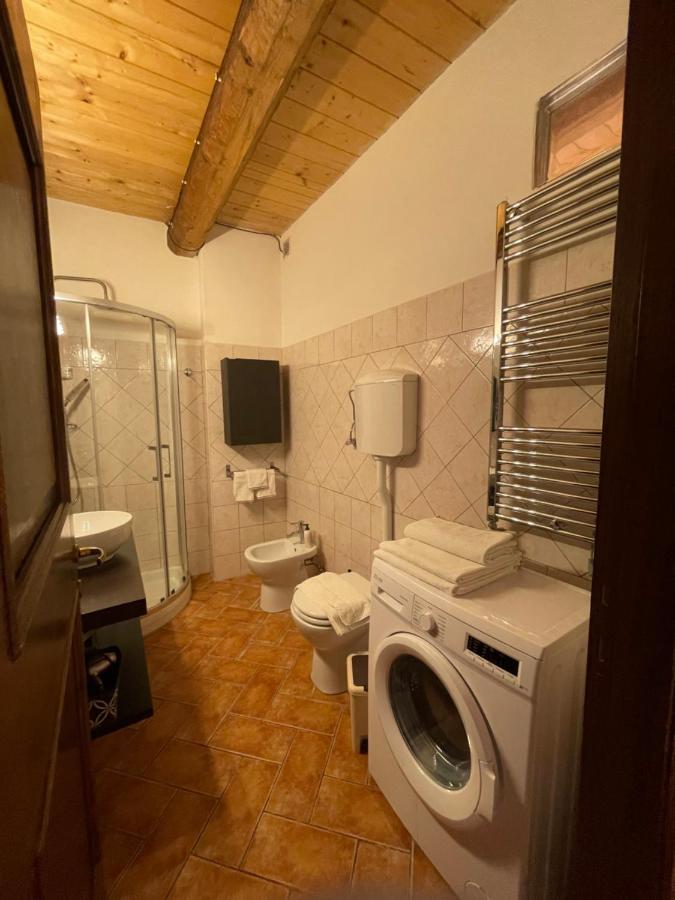 פבריאנו Il Borghetto Medievale Suite מראה חיצוני תמונה